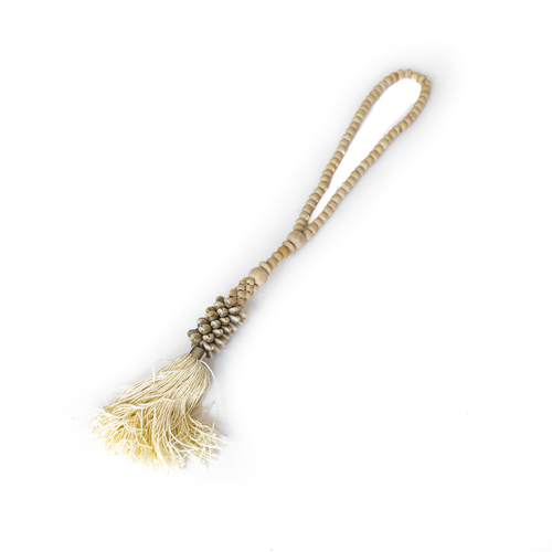 Hanging Small Beaded Small Cream Shell With Cream Tassel And Beads